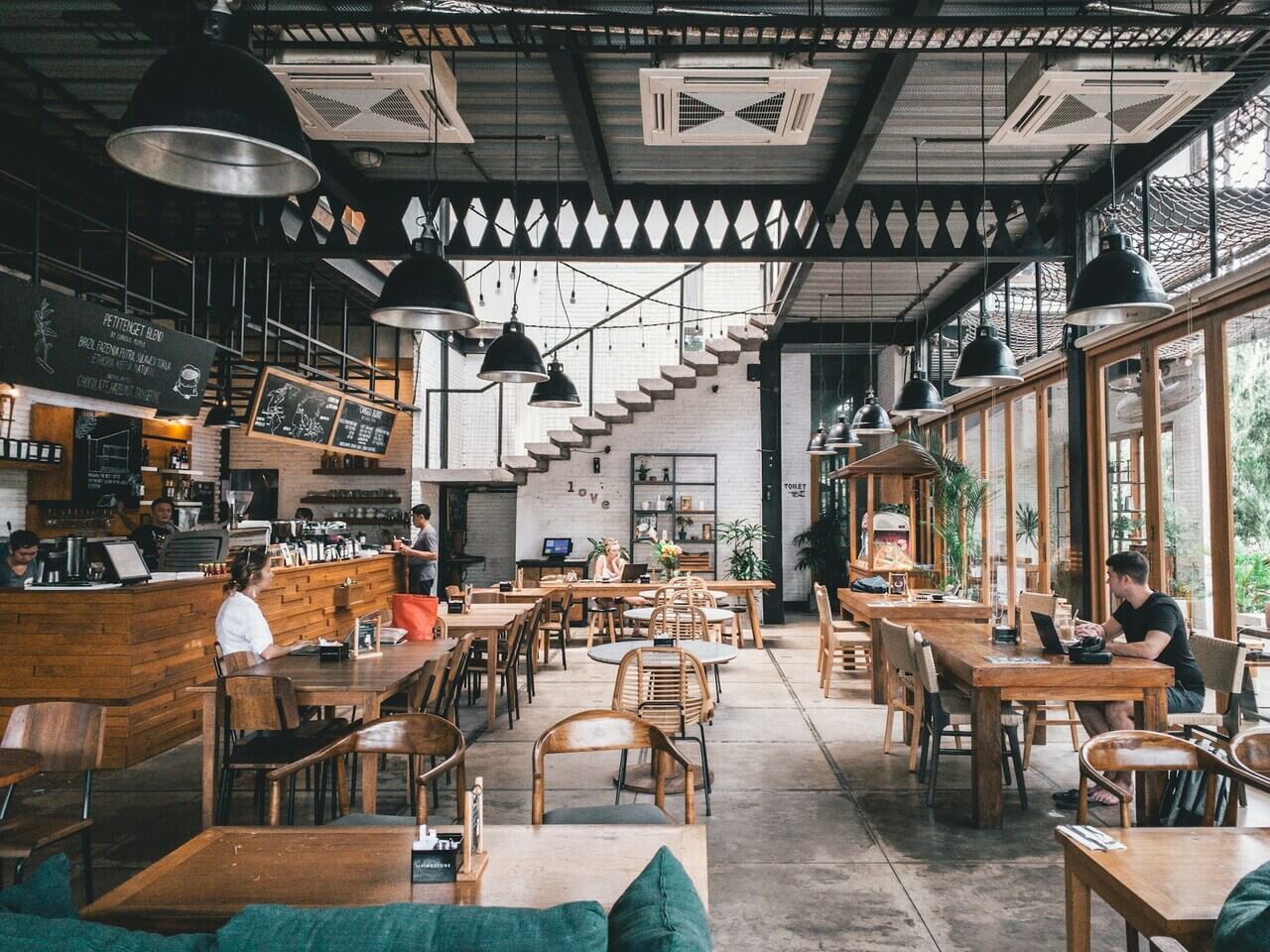 카페 & 레스토랑